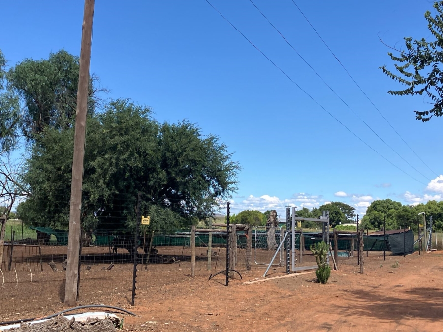 3 Bedroom Property for Sale in Bloemfontein Rural Free State